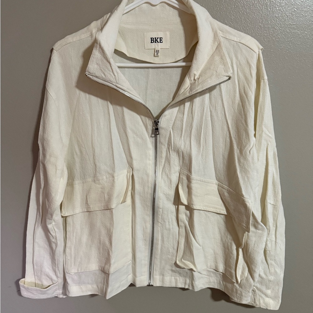 BKE zip up light weight jacket size xs